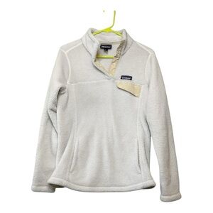 Women’s Patagonia Re-Tool Snap T fleece in white with kangaroo pocket, size M